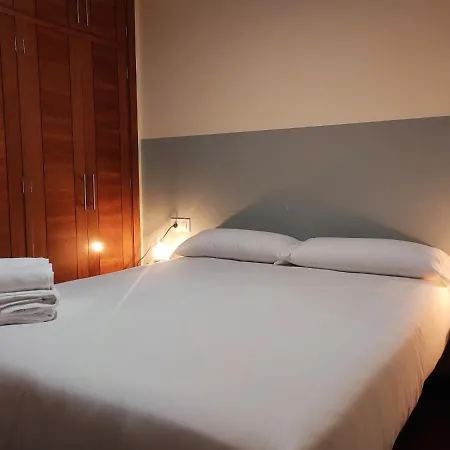 Апартаменты 1a. Disfruta De Su Balcon Sobre El Casco Viejo.