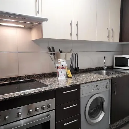 1a. Disfruta De Su Balcón Sobre El Casco Viejo. Apartamento