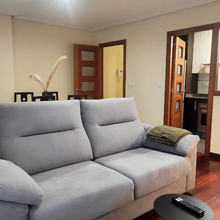 Apartamento 1a. Disfruta De Su Balcón Sobre El Casco Viejo.